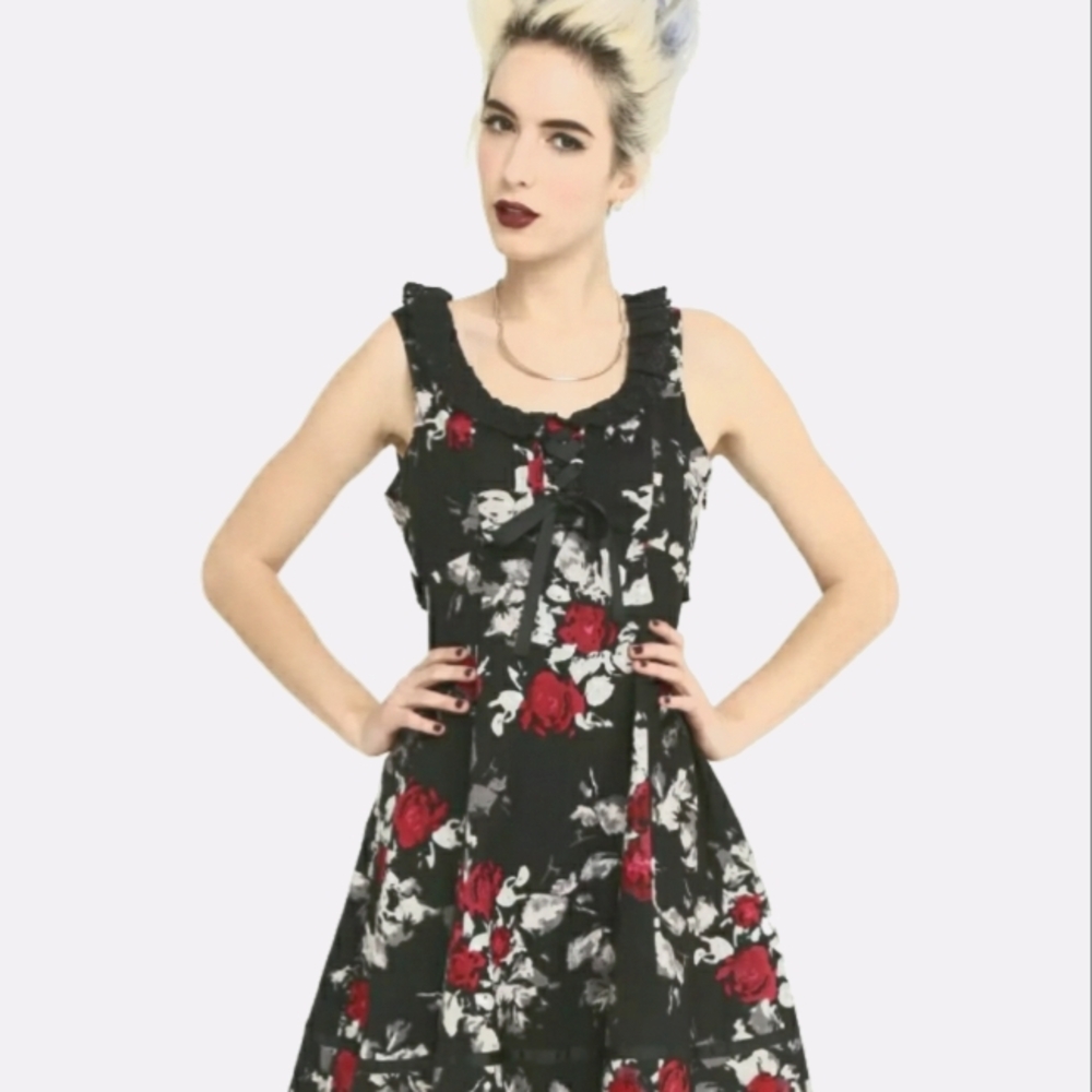 Hot topic rose dress
